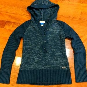 Blue knit Columbia sweater